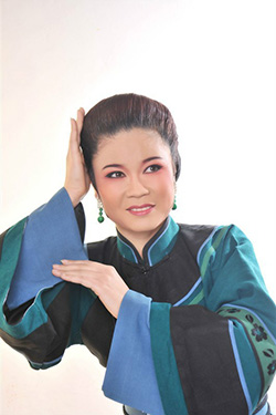 林文彬饰杨妈